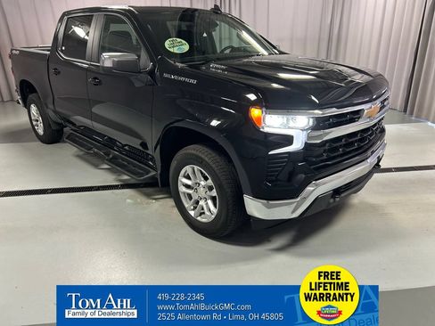 Used 2025 Chevrolet Silverado 1500 LT AWD/4WD image 1