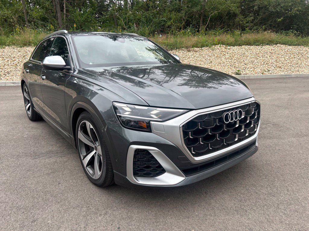 Certified 2024 Audi SQ8 Prestige AWD/4WD image 2