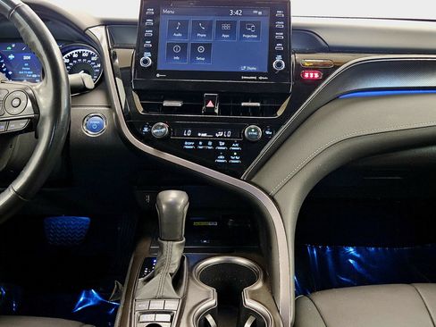 Used 2023 Toyota Camry XSE image 14