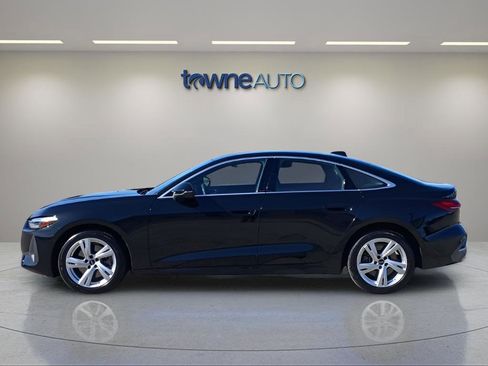 Used 2025 Audi A5 2.0T Premium AWD/4WD image 2