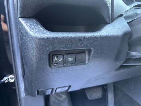 Used 2020 Toyota RAV4 LE w/ All Weather Liner Package AWD/4WD image 12