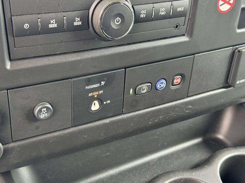 Used 2025 Chevrolet Express 2500 Extended w/ Driver Convenience Package RWD image 29