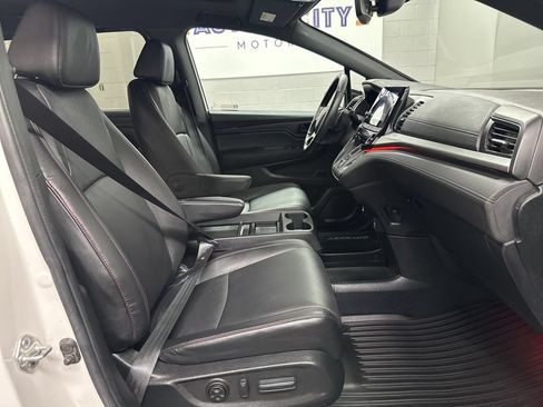 Used 2024 Honda Odyssey Sport image 20