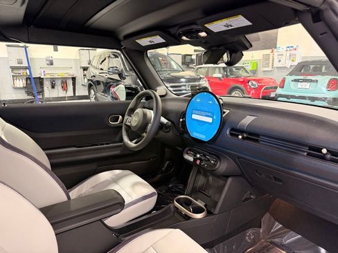 Certified 2025 MINI Cooper S FWD image 22