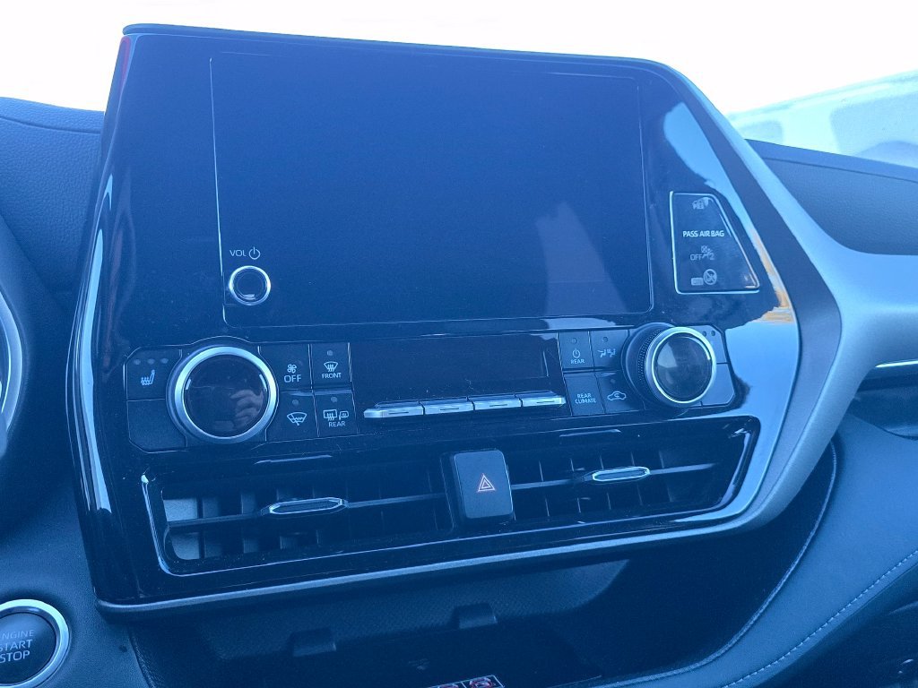 Certified 2025 Toyota Highlander XLE AWD/4WD image 20