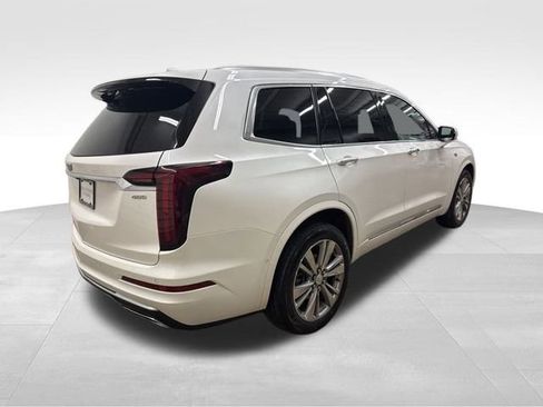 Certified 2022 Cadillac XT6 Premium Luxury w/ Technology Package image 4