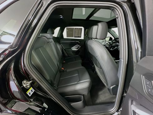 Used 2022 Audi Q3 2.0T Premium Plus w/ Premium Plus Package AWD/4WD image 25