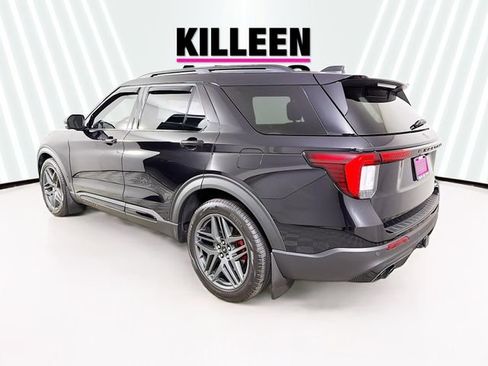 Used 2025 Ford Explorer ST w/ Sun And Sound Package image 5