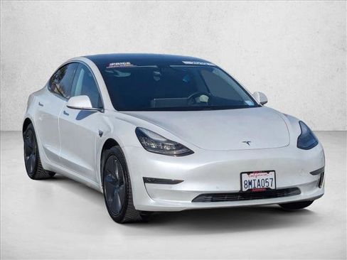 Used 2019 Tesla Model 3 Long Range image 3