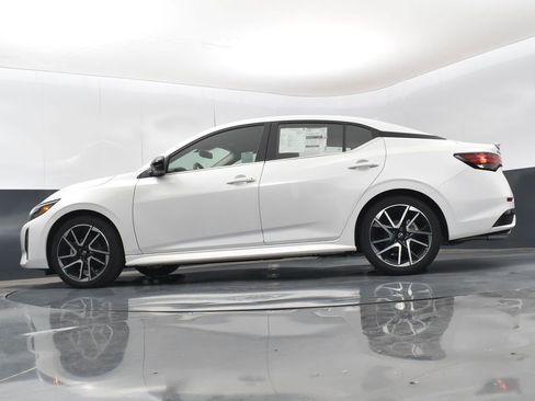 New 2025 Nissan Sentra SR image 41