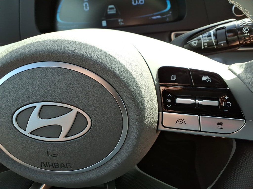 Used 2026 Hyundai Elantra SEL Sport Premium FWD image 19