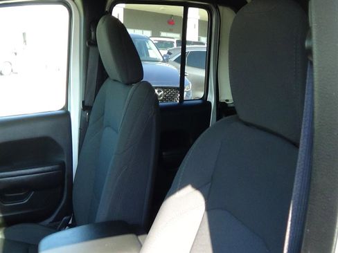 Certified 2023 Jeep Gladiator Sport image 17