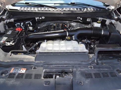 Certified 2024 Lincoln Navigator Premiere AWD/4WD image 40