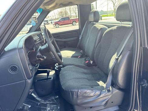 Used 2002 Chevrolet Silverado 1500 4x4 Regular Cab image 10