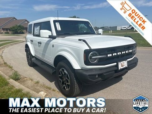 New 2026 Ford Bronco Outer Banks AWD/4WD image 1