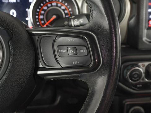 Used 2021 Jeep Wrangler Willys image 19