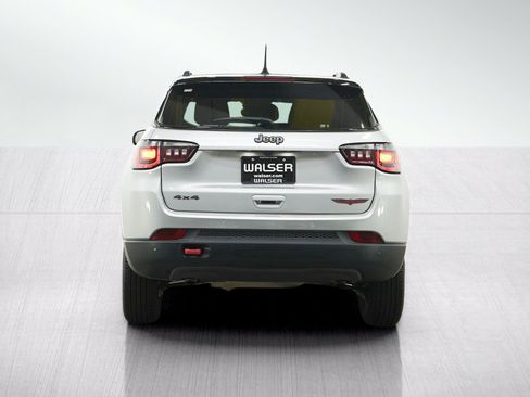 Used 2025 Jeep Compass Trailhawk AWD/4WD image 5