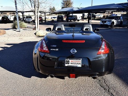 Used 2019 Nissan 370Z Touring image 8