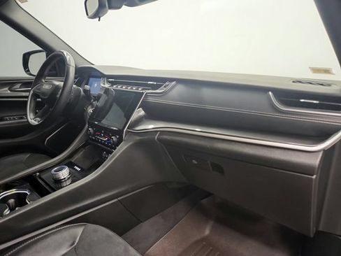 Used 2021 Jeep Grand Cherokee L Laredo AWD/4WD image 24