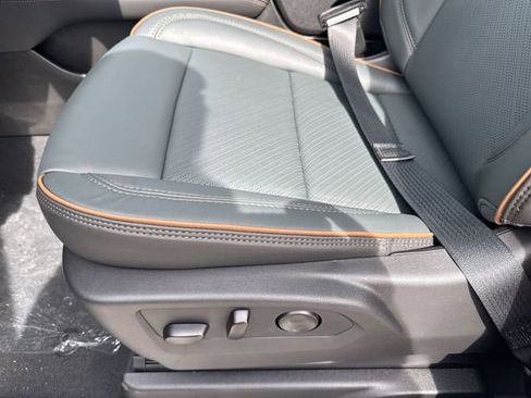 New 2026 GMC Yukon XL AT4 w/ AT4 Premium Plus Package image 12