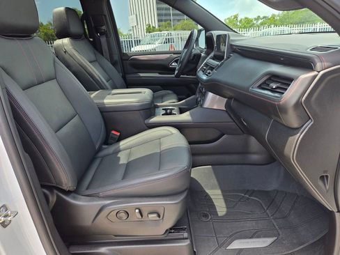 Used 2023 Chevrolet Tahoe RST w/ Luxury Package AWD/4WD image 18