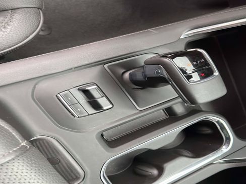Used 2025 GMC Sierra 1500 Denali AWD/4WD image 28