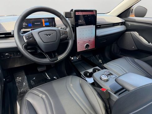 Used 2022 Ford Mustang Mach-E Premium RWD image 13