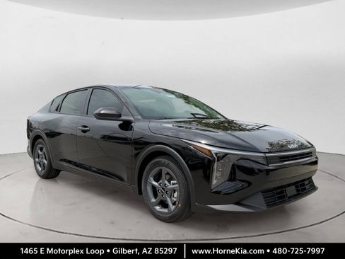 New 2026 Kia K4 FWD image 1