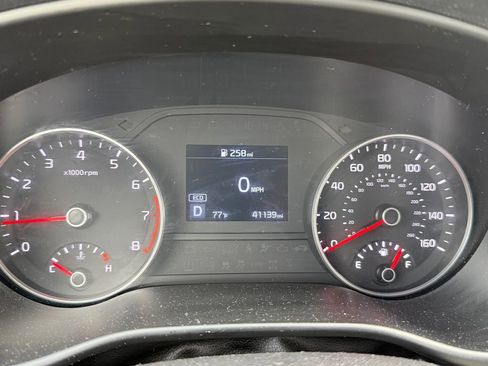 Used 2021 Kia Sportage LX image 11