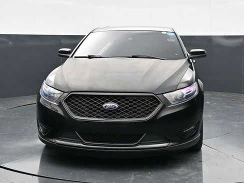 Used 2018 Ford Taurus SHO AWD/4WD image 2