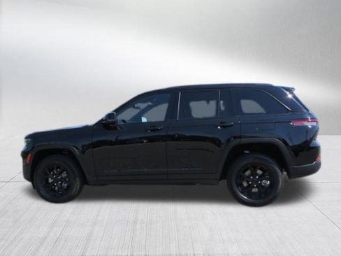 New 2025 Jeep Grand Cherokee 4WD image 6