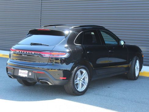 Certified 2025 Porsche Macan image 8