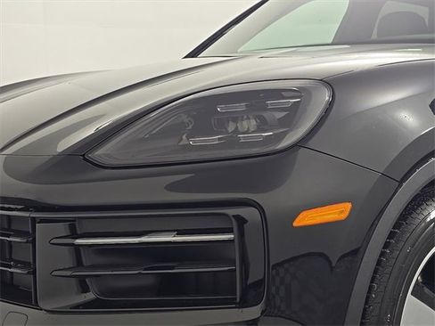 New 2026 Porsche Cayenne E-Hybrid image 12