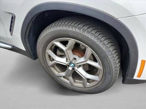 Used 2021 BMW X3 xDrive30i w/ Convenience Package AWD/4WD image 13