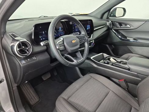 Used 2026 Chevrolet Equinox LT FWD image 17