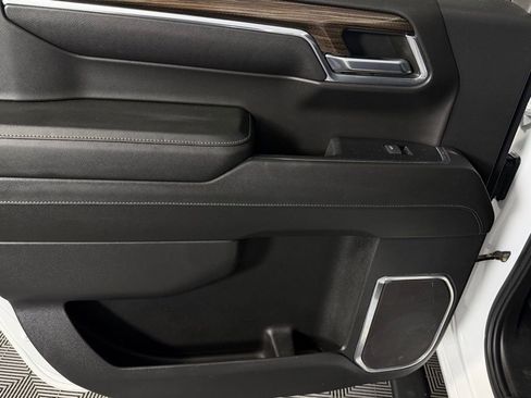 Used 2024 Chevrolet Silverado 1500 LT image 22