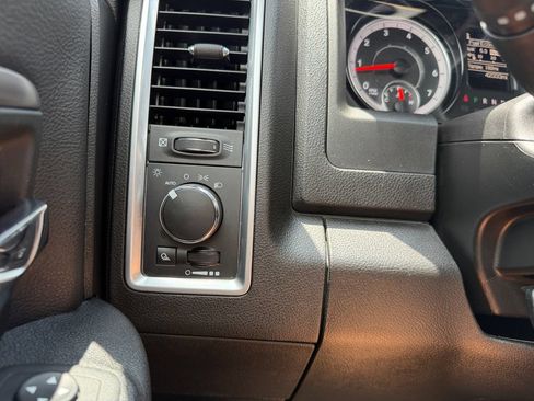 Used 2024 RAM 1500 Warlock RWD image 16