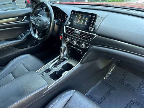 Used 2019 Honda Accord Sport image 13