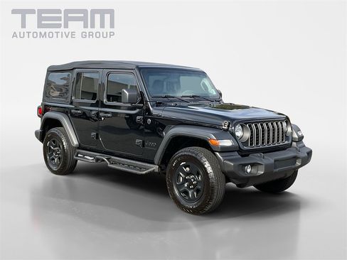 Used 2025 Jeep Wrangler Sport image 1