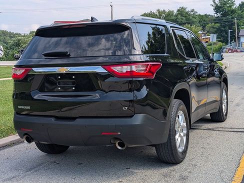 Used 2018 Chevrolet Traverse LT FWD image 6