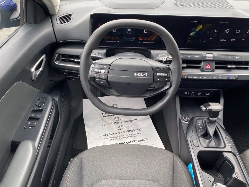 Used 2025 Kia K4 FWD image 10