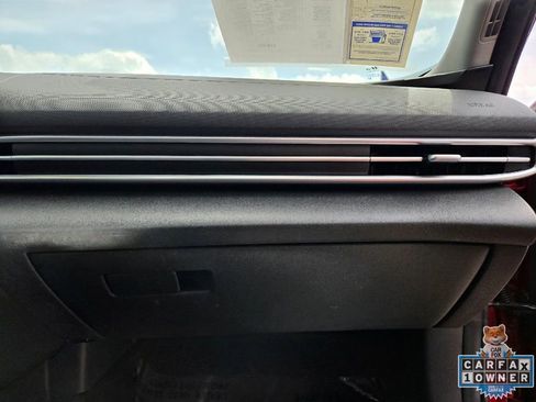 Used 2025 Hyundai Elantra SEL image 45