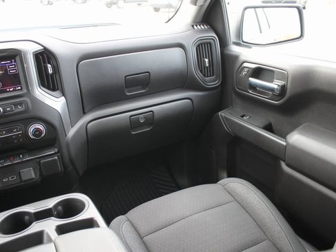 Used 2022 Chevrolet Silverado 1500 Custom image 7