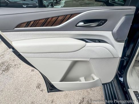 Used 2023 Cadillac Escalade Sport Platinum image 25