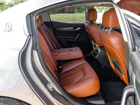 Used 2015 Maserati Ghibli S Q4 AWD/4WD image 41