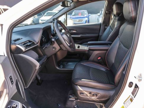 Certified 2024 Toyota Sienna XSE w/ XSE Premium Package FWD image 21