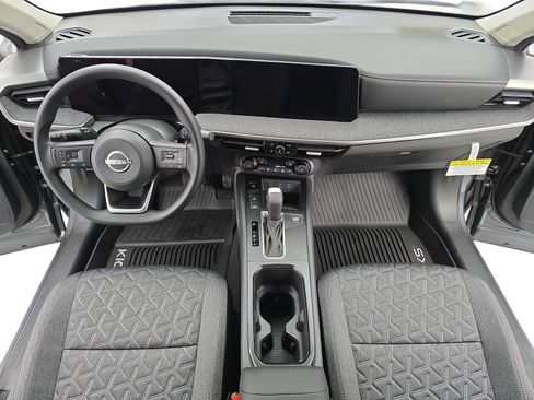 New 2026 Nissan Kicks SV image 9