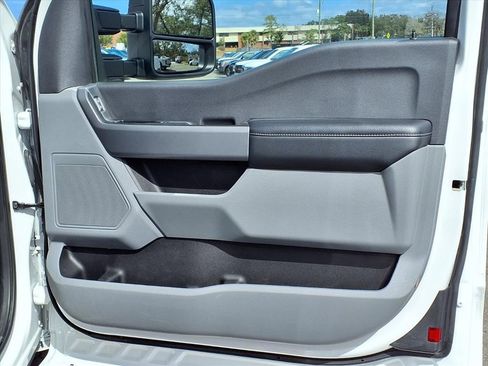 Used 2023 Ford F250 XLT image 12