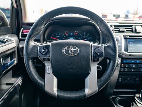Used 2019 Toyota 4Runner SR5 AWD/4WD image 20