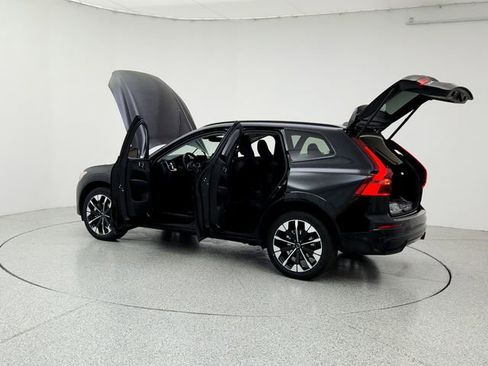New 2026 Volvo XC60 B5 Plus w/ Protection Package Premier image 12